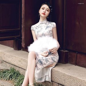 Vêtements ethniques 2023 été élégant à manches courtes en soie mi-longueur Sexy Cheongsam Style chinois Performance robe de soirée Qipao pour les femmes