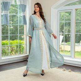 Etniska kläder 2023 Kvinna Eid Underbara festkvällsklänningar Östra Arabiska Robe Kaftan Dubai Mesh Broderi Spets Guld Tejp Trim Abaya