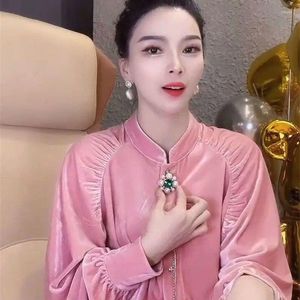 Vêtements ethniques 2024 Chemisier de velours de style chinois Dames Design d'hiver Rose Chemise française Femmes Gracieuse Quotidienne Cheongsam Tangsuits