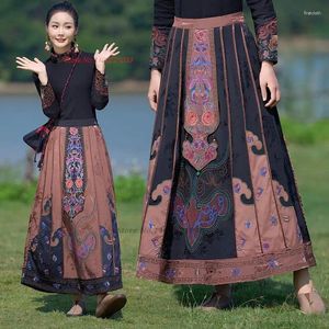 Etnische kleding 2024 Chinese traditionele rok Nationale bloemborduurwerk jacquard Vintage losse patchwork Midi volksdanspak