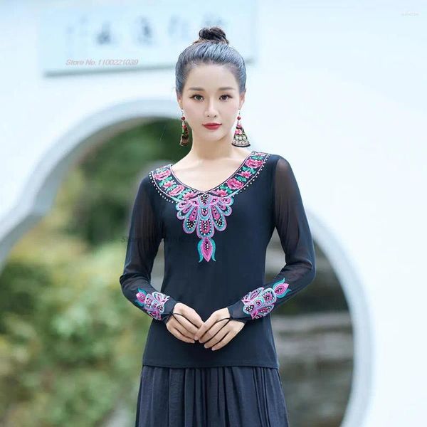 Vêtements ethniques 2024 T-shirt traditionnel chinois Femme National Fleur Broderie O-Cou Chemise Vintage Hanfu Tops Mesh Base de manches