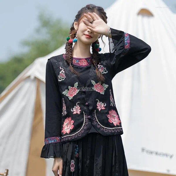 Vêtements ethniques 2024 Chinois Femmes Style Satin Jacquard Coton Broderie Gilet À La Main Cheongsam Bouton Sans Manches Col En V Gilet T001
