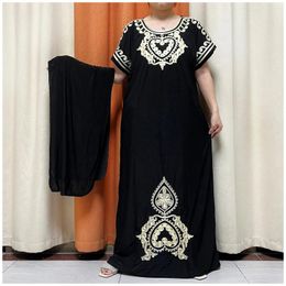 Vêtements ethniques 2024 Design Arrivée Kaftan Tissu de soie de glace Processus de broderie Longue Robe ample Femmes musulmanes africaines Islamique
