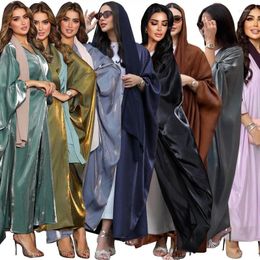 Ethnische Kleidung 2024 Islam Abaya Kaftan Mode glänzende Seide Abayas für Frauen einfarbige Fledermausärmel Robe Femme Muselmane aus Europa und
