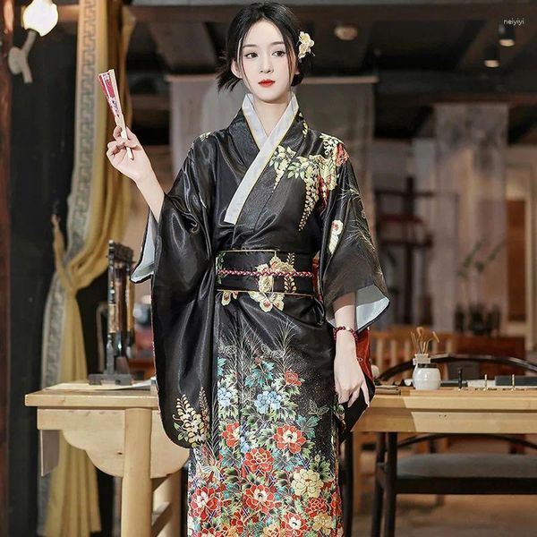 Vêtements ethniques 2024 Japonais Kimono Sauna Satin Pajama Costume de costume culturel traditionnel Costumes Halloween Poshooting
