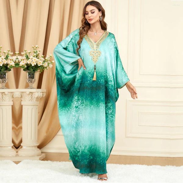 Vêtements ethniques 2024 Hobe musulmane Femmes Abaya Sleeve de batte Boule Ampression élégante Robes de fête Hijab Dubaï Turquie Islam Clothes Kaftan Vestido