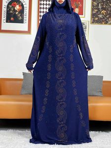 Vêtements ethniques 2024 Femmes musulmanes prière Robe à capuche Kaftan Turquie-africain Robe maxi avec hijab 1 pièce Dubaï Abaya Islam Vêtements Ramadan T240510