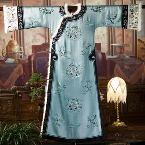 Etnische kleding 2024 Retro ruyi wolkenkop gewatteerd cheongsam dames elegante blauwe rand en fluwelen hanfu dagelijkse Chinese jurken
