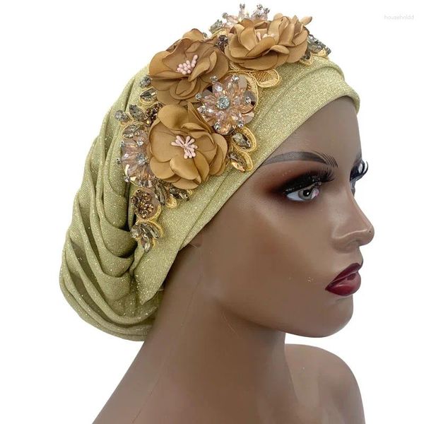 Ropa étnica 2024 Gorra de turbante plisada brillante con ramo de diamantes Headtie africano Head Wrap Nigeria Headpiece Lady Party Hat