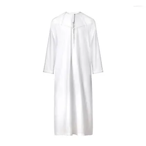 Vêtements ethniques 2024 Printemps Robe arabe Hommes Dubaï Oman Polyester Arabie Moyen-Orient Gros hommes Ensembles musulmans