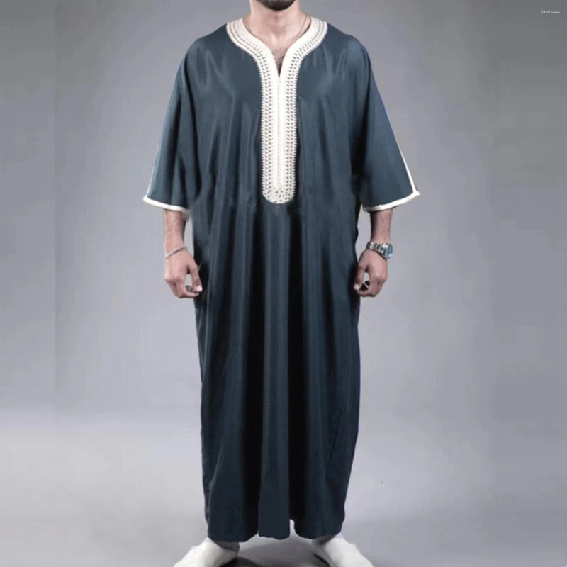 Roupas étnicas 2024 Tradicional Moda Árabe Muçulmana Islâmica Men bordou Robes marroquinas Kaftan Eid Long Robe