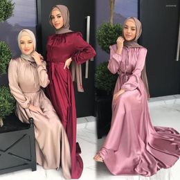 Abaya Dubai Fashion musulman Hijab Dress Kaftan Islam Vêtements Africain Maxi Robes pour femmes vestido robe Musulman de Mode