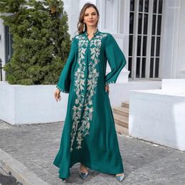 Etnische kleding Abaya voor dames Mode Dubai O-hals Arabische Veelzijdige gewaad Lange mouwen Jurk Borduren Moslim Ramadan Gurban