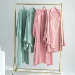 Vêtements ethniques Abaya Khimar Ensemble 2 pièces Tissu froissé Volants Hijab Écharpe Irrégulière Ourlet Maxi Robe Islam Dubaï Femmes Musulmanes Turc