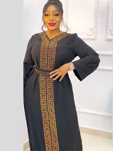 Etnische kleding Afrikaanse herfst abaya voor vrouwen Dubai islamitische jurk Black Diamonds lange mouwen Arabische moslim avondjurk feestkleding 230325