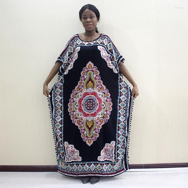 Vêtements ethniques Dashiki africain motif rouge imprimé col rond pompon manches chauve-souris robes de mode pour les femmes