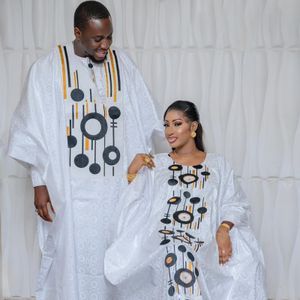 Vêtements ethniques robes africaines pour femmes Bazin Riche broderie conception étage longueur robe avec écharpe Couple mode 230818