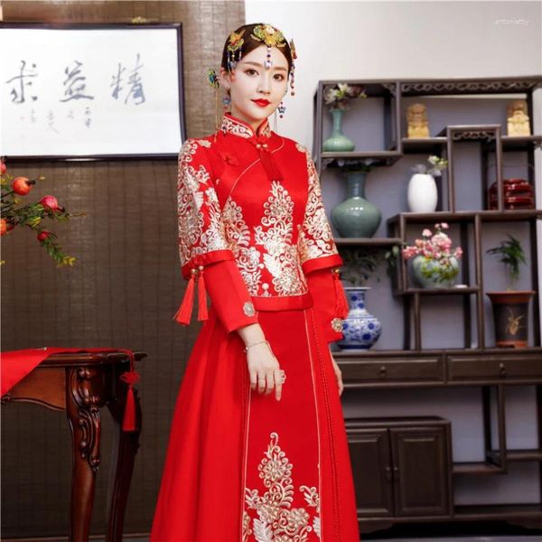 Ropa étnica Antiguo Folk Xiuhe Vestido de novia Cheongsam Tradicional Chino Novia Slim Qipao Noche Vestido de fiesta Tostado Ropa