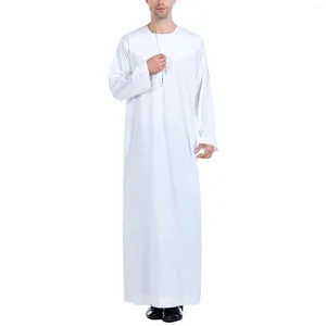Etnische kleding Arabische mannen moslim effen kleur gewaden Arabisch 36s pak nachten voor mannen Pin Stripped Leisure kostuum