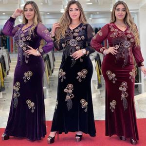 Vêtements ethniques Robe arabe Femmes Mode turque Floral Dubaï Strass Longue Robe Musulmane Dames Banquet d'affaires