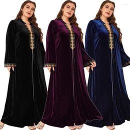 Vêtements ethniques Automne Hiver Velours Abaya Femmes Musulmanes Plus Taille Maxi Robe Élégante Dubaï Turquie Kaftan Islamique Arabe Robe Eid