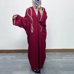 Etnische kleding vleermuismouwen Midden -Oosten Dubai Collage geborduurd losse maat vest gewaad voor vrouwelijke moslimjas