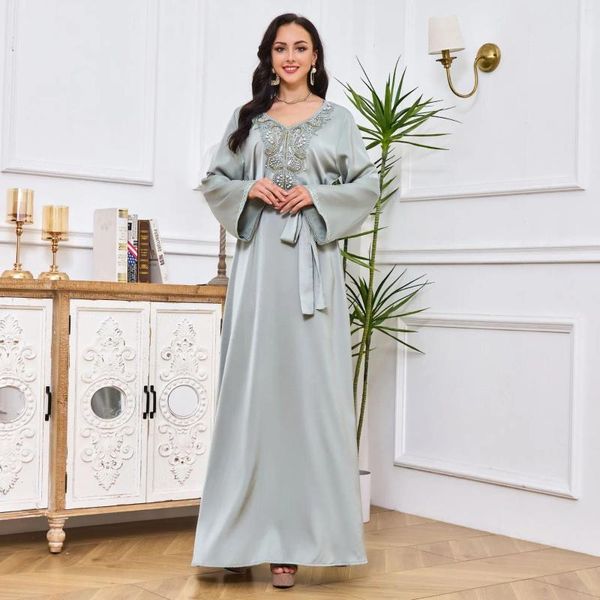 Vêtements ethniques Perlé Slim Robe musulmane Dubaï Abayas pour femmes Turquie Islam Mode Arabie Longue Kaftan Femme Robe à lacets