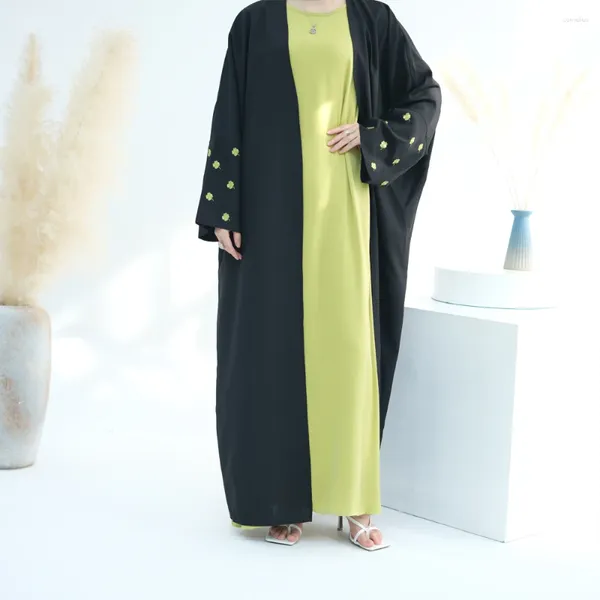 Vêtements ethniques Noir Abaya Clover Broderie Dubaï Turquie Kimono Femmes musulmanes Modestie islamique Ramadan Eid Kaftan (pas de robe intérieure)