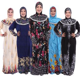Ropa étnica Vestido de caja ciega Enviar al azar Vestido musulmán Hijab Ramadan Set Árabe Dubai Pañuelo en la cabeza Túnica larga Vestido de fiesta islámico Calico Robe 230616