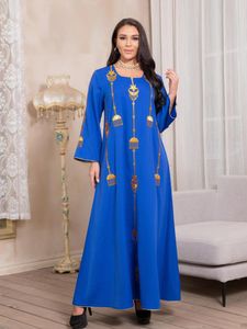 Vêtements ethniques bleu Abaya lune broderie Robe musulman dubaï turquie col carré Robe Caftan Islam femmes Vestidos Caftan