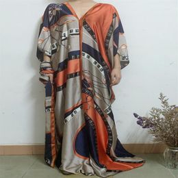 Ethnische Kleidung böhmisch gedruckte Sommerseide Kaftan Maxi Kleid Übergroße Strandgewebe V-Neck-Robe Match Schal afrikanische Kleider für Frauen242x