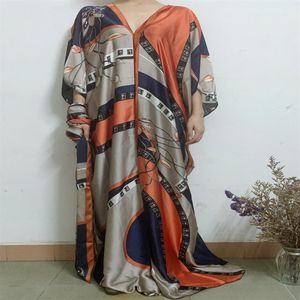 Ethnische Kleidung böhmisch gedruckte Sommerseide Kaftan Maxi Kleid Übergroße Strandgewebe V-Neck-Robe Match Schal afrikanische Kleider für Frauen242x