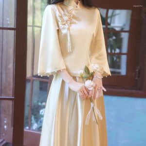 Ropa étnica Vestido de dama de honor Invierno Chino Cheongsam Vestidos de novia Mujer Dos piezas Camisa Falda Conjuntos Manga larga Hada Satén