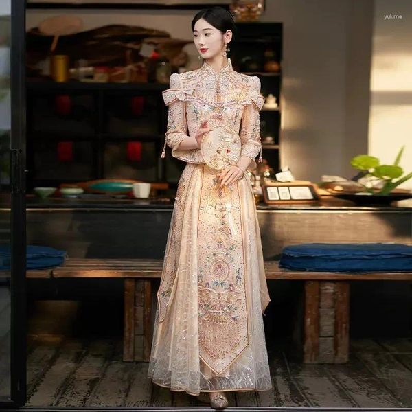 Vêtements ethniques Champagne Gold Oriental Cheongsam Couple Bow Perlé Gland Broderie Qipao Robe de mariée traditionnelle chinoise