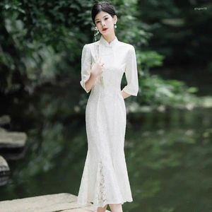 Etnische kleding Cheongsam-jurk Dames Slank Grote maten 2024 Lente Kant Holle splitsen Opstaande kraag Chinese stijl Qipao Fishtail-jurken