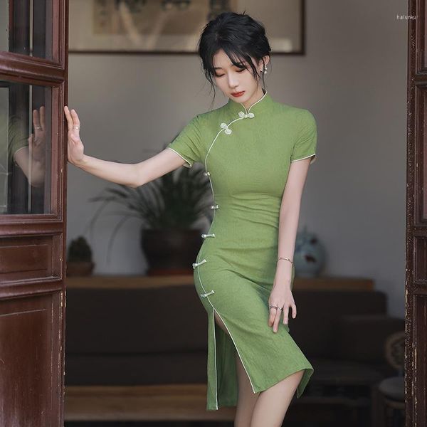 Vêtements ethniques Cheongsams chinois pour femmes Costumes Robe courte verte d'été Amélioré Petit style jeune Printemps Robes de couleur unie Qipao
