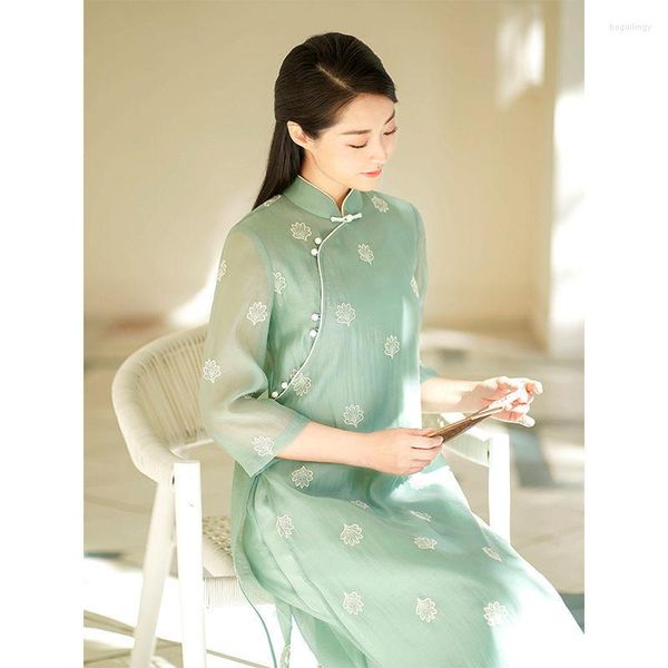 Vêtements ethniques Style chinois robe Cheongsam Qipao moderne broderie en mousseline de soie longues dames robes de soirée Vintage Qi Pao fête