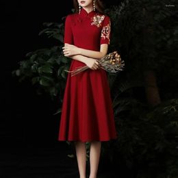 Etnische Kleding Chinese Stijl Verbetering Dame Cheongsam Korte Mouw Moderne Qipao Jurk Rode Bloemen Borduurwerk Vestidos Banket