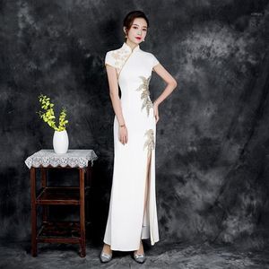 Vêtements ethniques style chinois Satigsam Lady Classical Diagonal Qipao Slip Split Applique Gown Vintage White Bride Wedding D321D