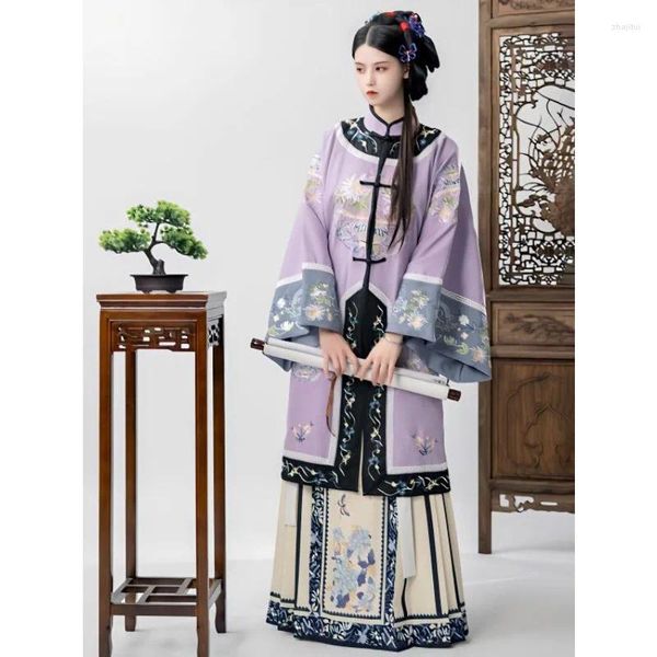 Ropa étnica Chino Tradicional Moderno Qipao Vestido Mujeres Púrpura Heavy Duty Flor Bordada Top Cheongsam Beige Caballo Cara Falda 2pcs
