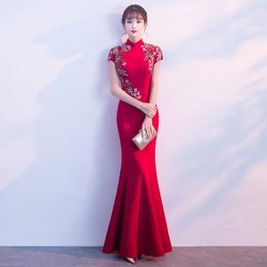 Etnische kleding Chinees traditionele bruid bruid toast jurk stand-up kraag slanke lange fishtail avond vrouwen