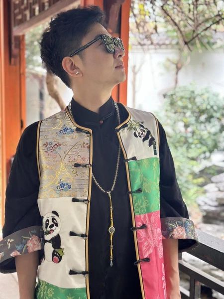 Vêtements ethniques Gilet pour femmes chinoises Broderie Épissage Panda pour la paix et la joie