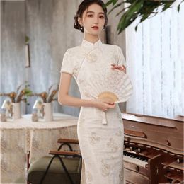 Ropa étnica Clásico Elegante Blanco Femenino Qipao Vintgae Mandarin Collar Lace Flower Cheongsam Sexy Split Vestidos Tradicional Chino