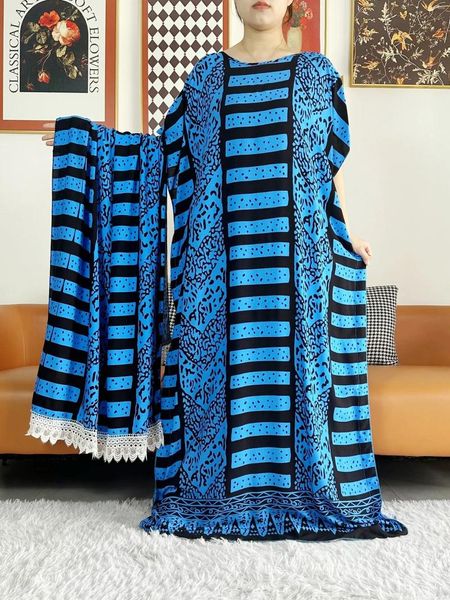 Ropa étnica Algodón Floral Maxi Impresionante Dashiki Elegante Bordado Africano Damas Vestido largo de noche con bufanda Túnicas islámicas