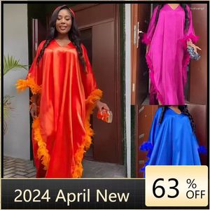 Etnische kleding dashiki Afrikaanse bazin riche jurk voor vrouwen Afrika losse veer vleermuis mouw hoge spleet gewaad Afrikaine femme maxi