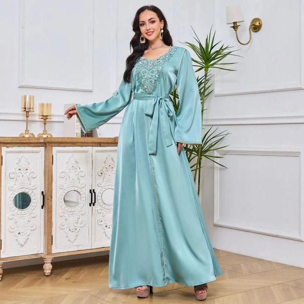 Vêtements ethniques Dubai Abaya Mode Chic Broderie Diamants À Manches Longues Col Ras Du Cou Élégant Caftan Pour Femmes Arabie Saoudite Robe