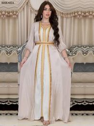 Etnische kleding Dubai Abaya Luxe voor moslimvrouwen Diamanten V-hals Kanten tape Gordel Kaftan 2 stuks Bescheiden mode Lange jurken Ramadankleding