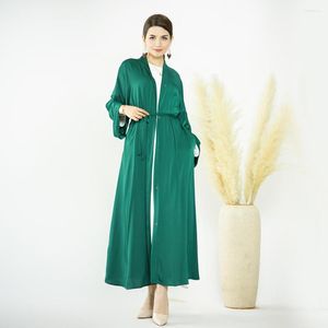 Vêtements ethniques Dubai Abayas pour femmes Style simple Tukish Modeste Outwear Islamique Musulman Robe Casual Kaftan Ramadan (Pas de Robe Intérieure)