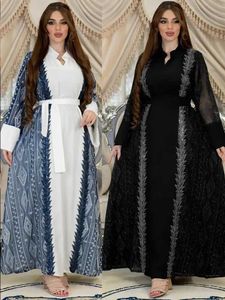 Vêtements ethniques Dubaï Arabe musulman robe pour femmes Abaya Lace-Up broderie Stand Collier élégant robe longue jalabiya vestidos mujer 2023 T240515
