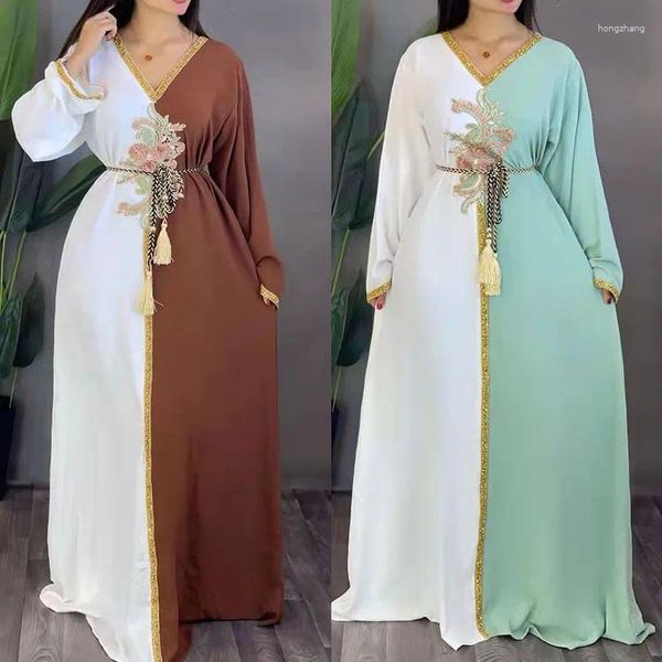 Vêtements ethniques Dubai Robe de femme musulmane Gold Rose Flower Piece Ramadan Gurban V-Cou Marocain Caftan Mode Femmes Abaya